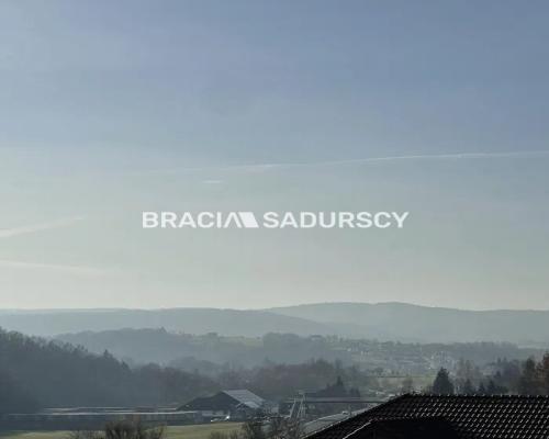 Dom z garażem i pięknym widokiem – Głogoczów