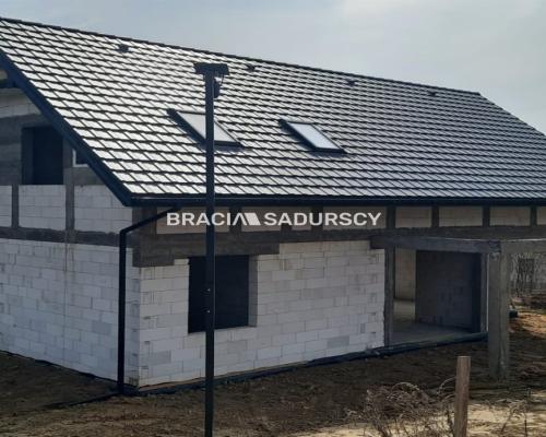 Dom z garażem i pięknym widokiem – Głogoczów