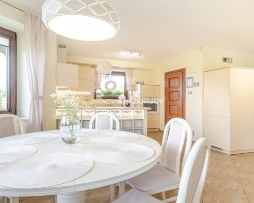 Komfortowy dom pod Wieliczką na dużej działce