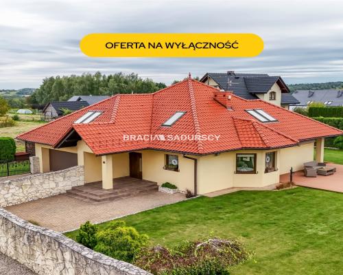 Komfortowy dom pod Wieliczką na dużej działce