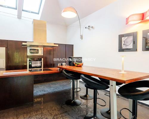 Dom Lusina, Mogilany