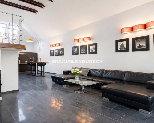 Dom Lusina, Mogilany