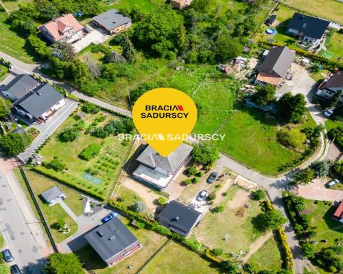 DOM Z OGRODEM W CENIE MIESZKANIE - MOGILANY