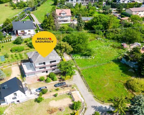 DOM Z OGRODEM W CENIE MIESZKANIE - MOGILANY