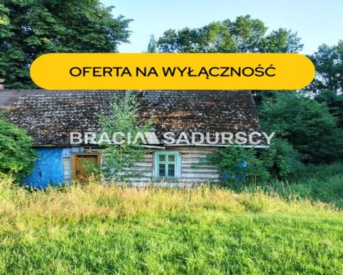 Działka rolna z drewnianym domem Nowa Wieś