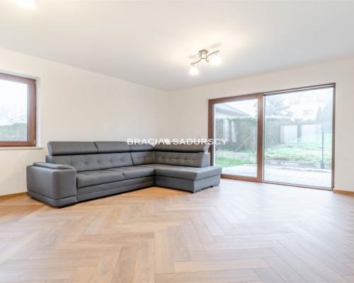 Nowy dom 6pokoi 160m2 działka 7arów Wieliczka