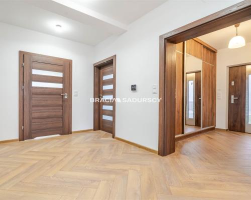 Nowy dom 6pokoi 160m2 działka 7arów Wieliczka