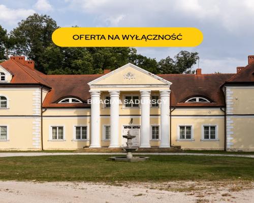 Historyczny Pałac w Radoszewnicy