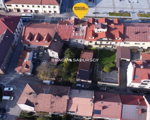 Kamienica w centrum Bochnii z ogrodem i parkingiem