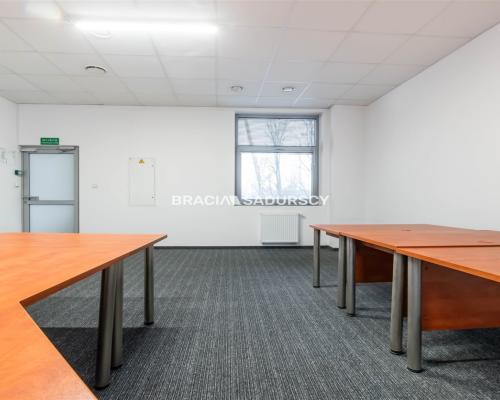 Powierzchnia biurowa z parkingiem - 250m2