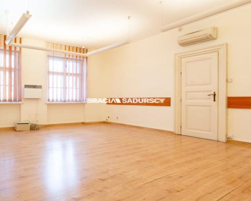 Lokal - ul. Floriańska - w oficynie kamienicy
