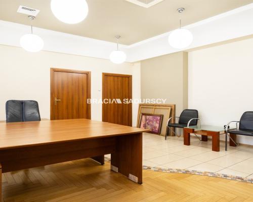 Biuro na wynajem/ 68m2