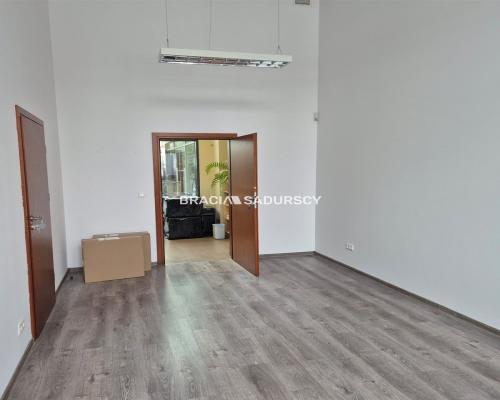 Bronowice, parter, 95 m2 biur + parking