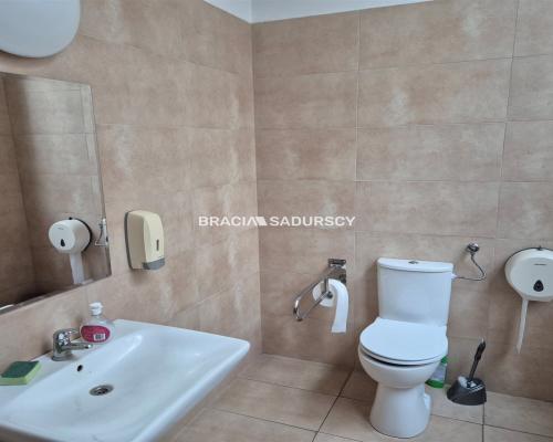 Bronowice, parter, 95 m2 biur + parking