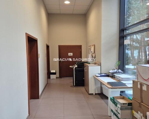 Bronowice, parter, 95 m2 biur + parking