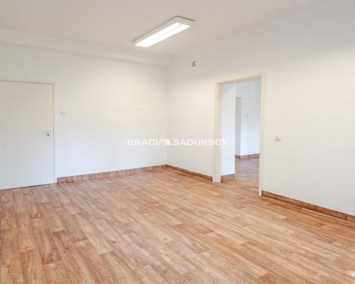 6 pomieszczeń Okolica Huty T. Sendzimira