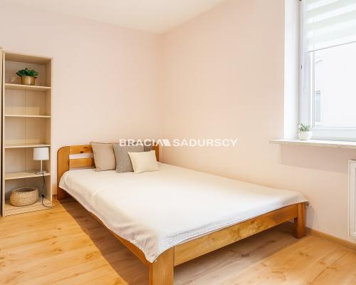 3 pok z osobną kuchnią - Rydlówka