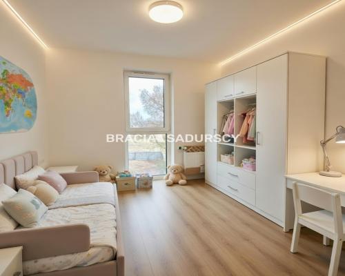 3 pok o fajnym układzie ul. Wrobela.