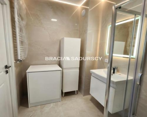 3 pok o fajnym układzie ul. Wrobela.