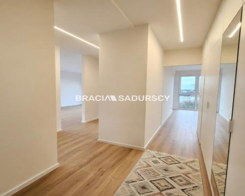 3 pok o fajnym układzie ul. Wrobela.