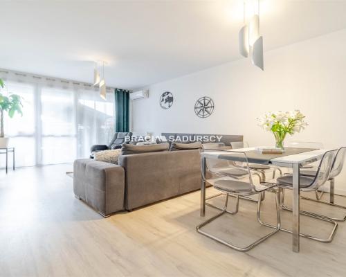 ZADBANE 3-POKOJOWE Z KLIMATYCZNYM OGRÓDKIEM