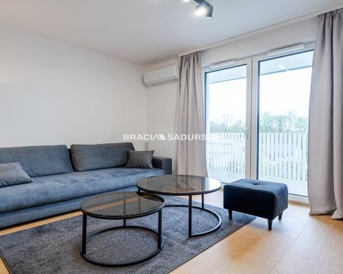 2 POKOJE / OSOBNA KUCHNIA / BALKON - UL. MYŚLIWSKA