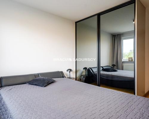 2 POKOJE / OSOBNA KUCHNIA / BALKON - UL. MYŚLIWSKA