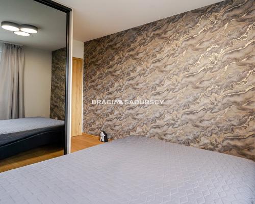 2 POKOJE / OSOBNA KUCHNIA / BALKON - UL. MYŚLIWSKA