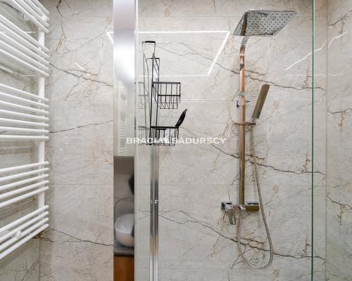 2 POKOJE / OSOBNA KUCHNIA / BALKON - UL. MYŚLIWSKA