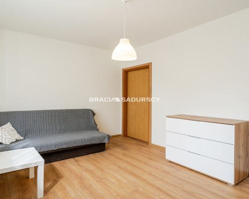 KLIMATYCZNE, ZADBANE 3-POKOJOWE Z BALKONEM