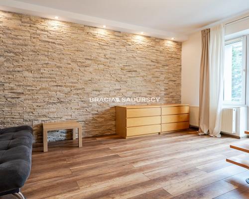 2pok 43 m2 +atresole 20 min spacerem od Rynku