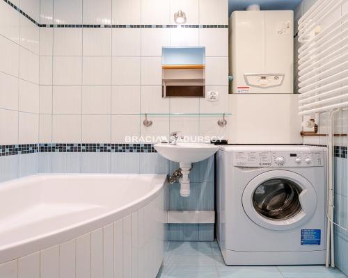 2pok 43 m2 +atresole 20 min spacerem od Rynku