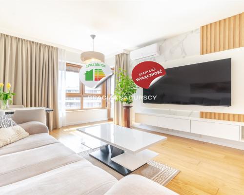 3-pok/Grzegórzki/9piętro/garaż/kom.lok/wysoki stan