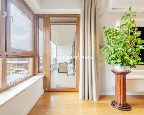 3-pok/Grzegórzki/9piętro/garaż/kom.lok/wysoki stan