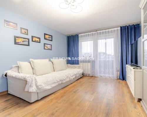 Sprzedam, 2-osobne pokoje. os. Piastów