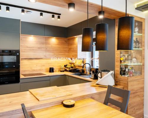 Nowoczesne mieszkanie II-poziomowe Węgrzce Wielkie