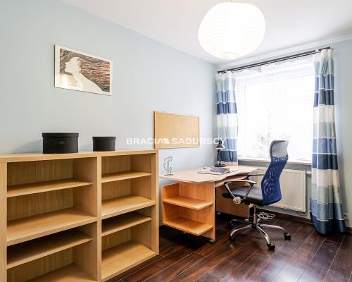 3 pok. Przewóz - k. lokatorska i m. postojowe