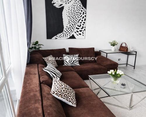 Kawalerka po generalnym remoncie z balkonem