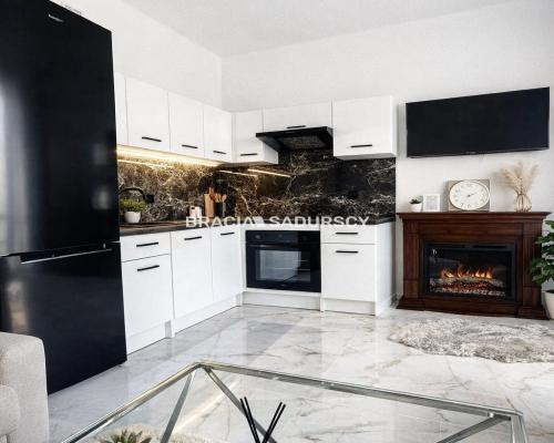 Kawalerka po generalnym remoncie z balkonem