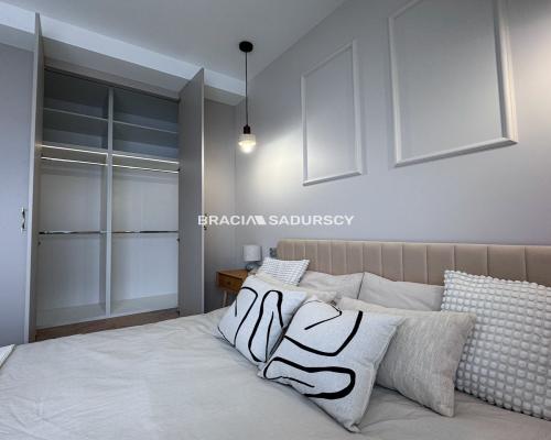 Ekskluzywne/wykończone mieszkanie dwupoziomowe