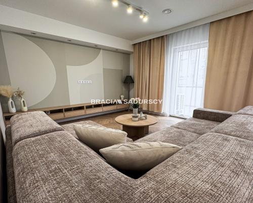 Ekskluzywne/wykończone mieszkanie dwupoziomowe