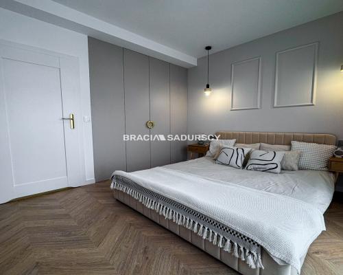 Ekskluzywne/wykończone mieszkanie dwupoziomowe