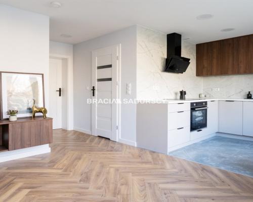 Os. Albertyńskie 3 pokoje, balkon