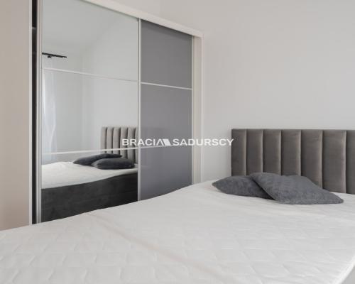 Luksusowy Loft z Domowym SPA – Kraków, Złocień