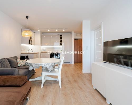 Super lokalizacja uczelnie 2 pokoje balkon tramwaj
