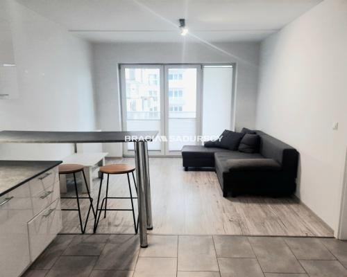 ATRAKCYJNE MIESZKANIE 2 POK DO WEJŚCIA