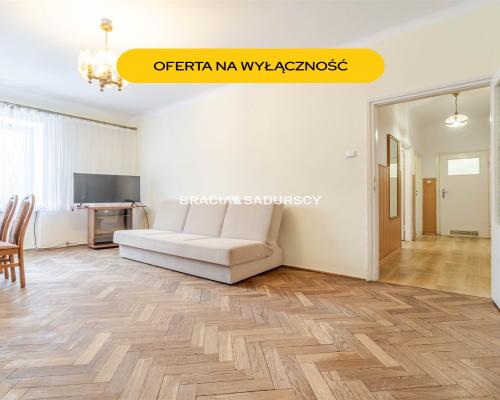 2-pokojowe z osobną kuchnią.