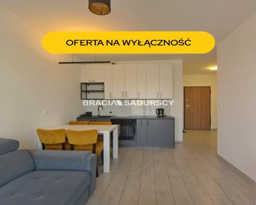 Dwa mieszkania, pełna prywatność i opcja na własny ogródek pod blokiem.      Wyobraź sobie nieruchomość, która