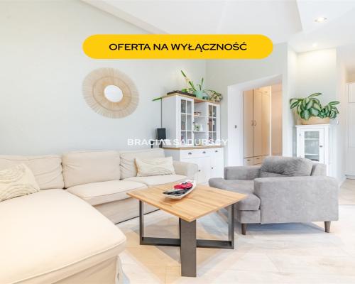 Kliny, ul. Borkowska. Starannie wykończone 2 pokojowe mieszkanie - 46,40 m 2 , z dużym balkonem.   Mieszkanie usytuowane na 3