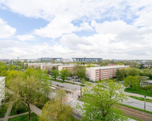 Kawalerka 23 m² | 9. piętro | Dąbie | okolice al. Pokoju   Na sprzedaż mieszkanie o powierzchni użytkowej 23 m², po